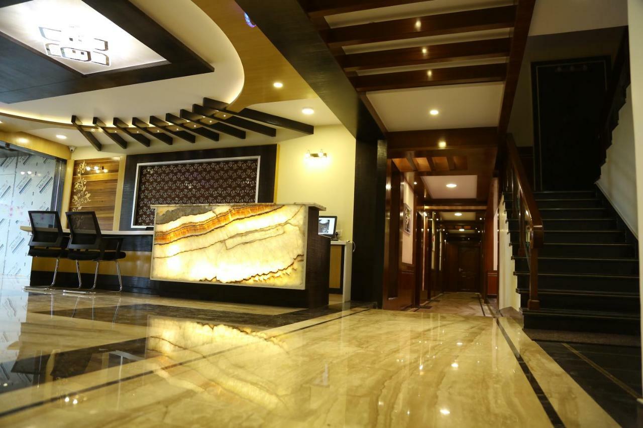 Beverly Hotel 3*