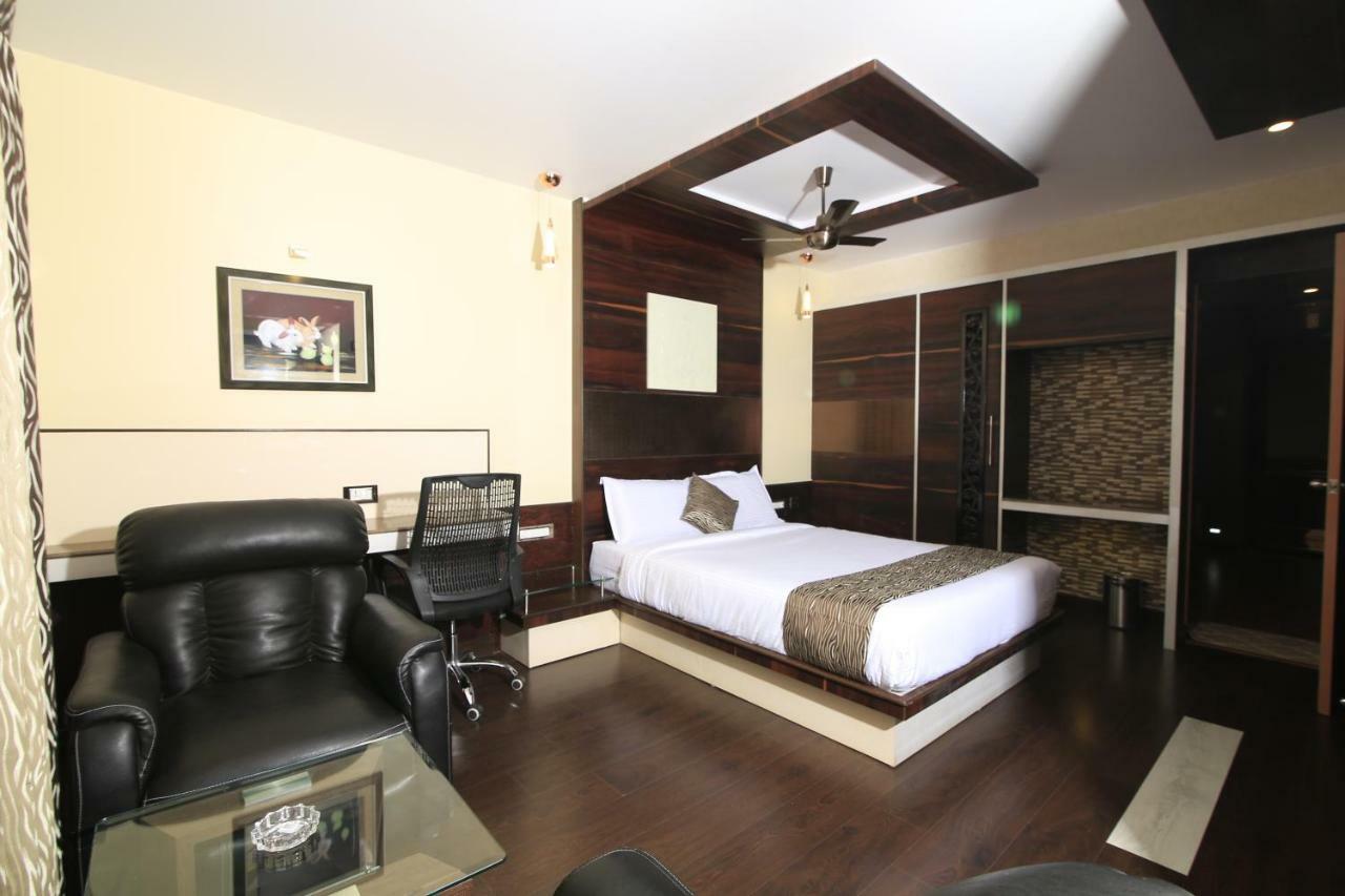 Beverly 3*