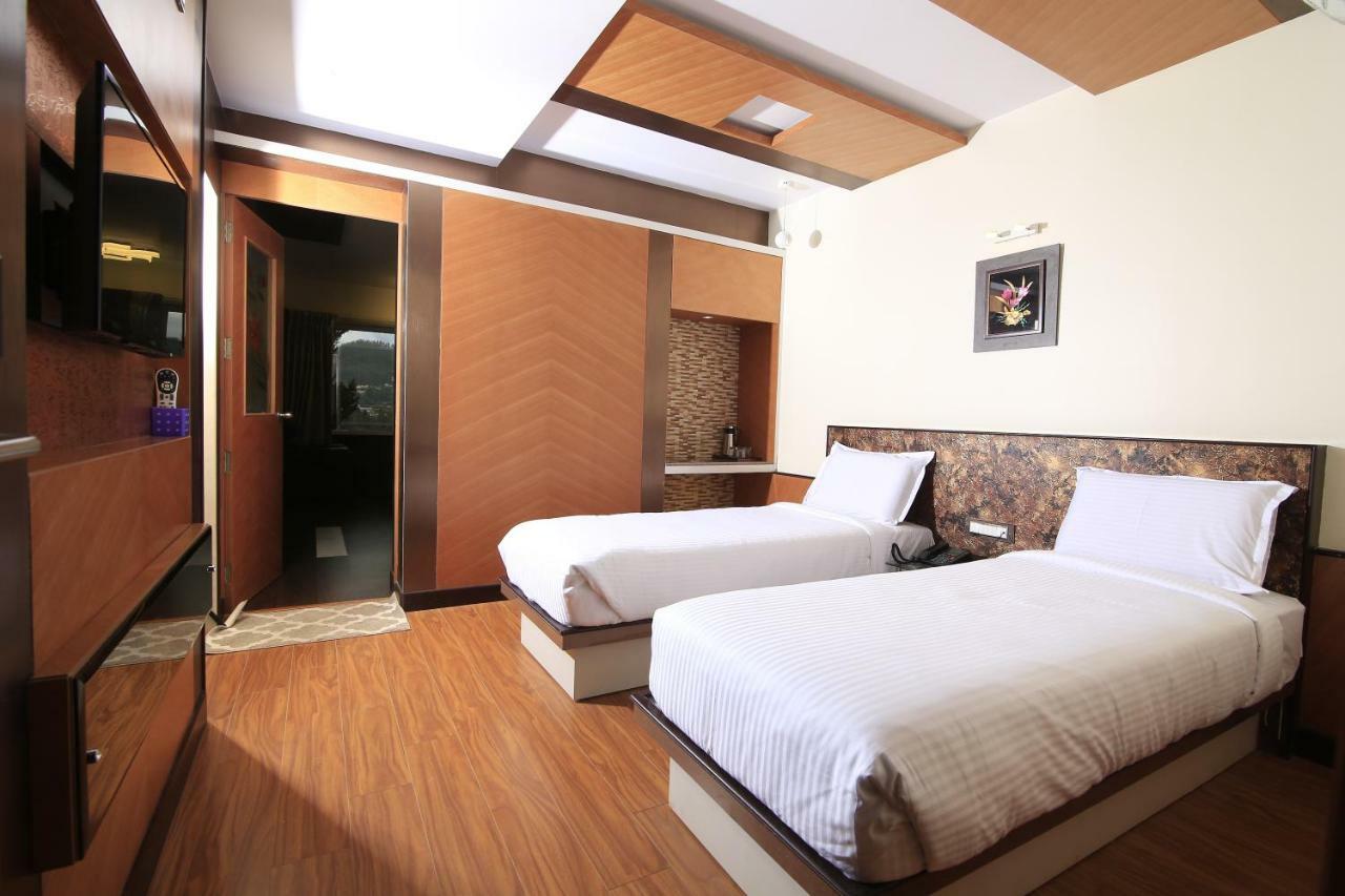 Beverly 3*
