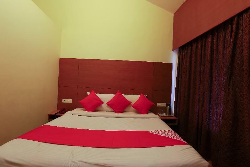 Oyo 24094 Sun Shine Grand Hotel 3*