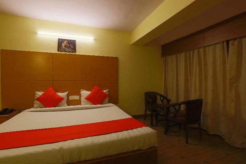 Hotel Oyo 24094 Sun Shine Grand