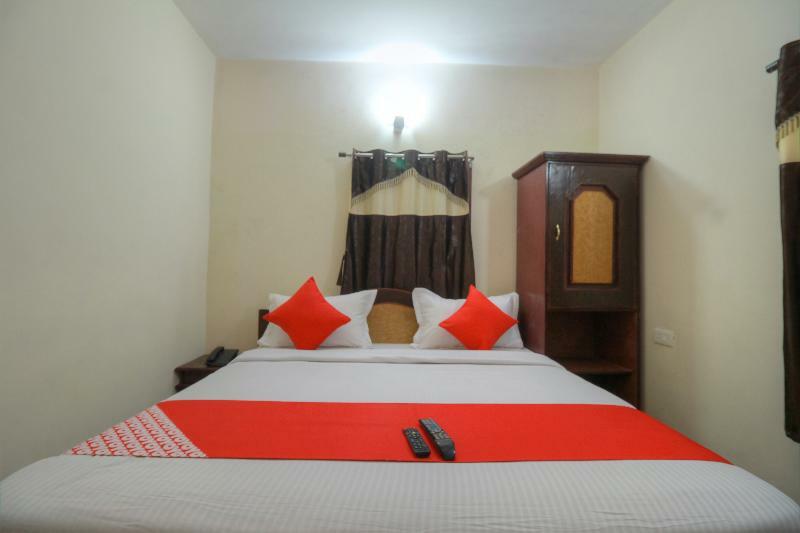 Hotel R J