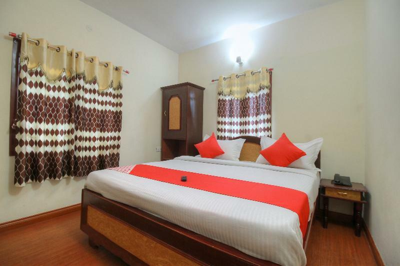 Hotel R J 2*