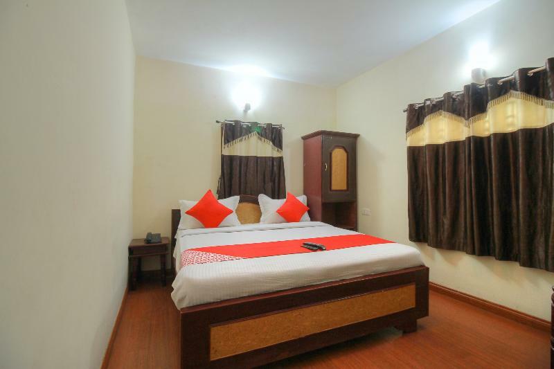 R J Hotel Ooty