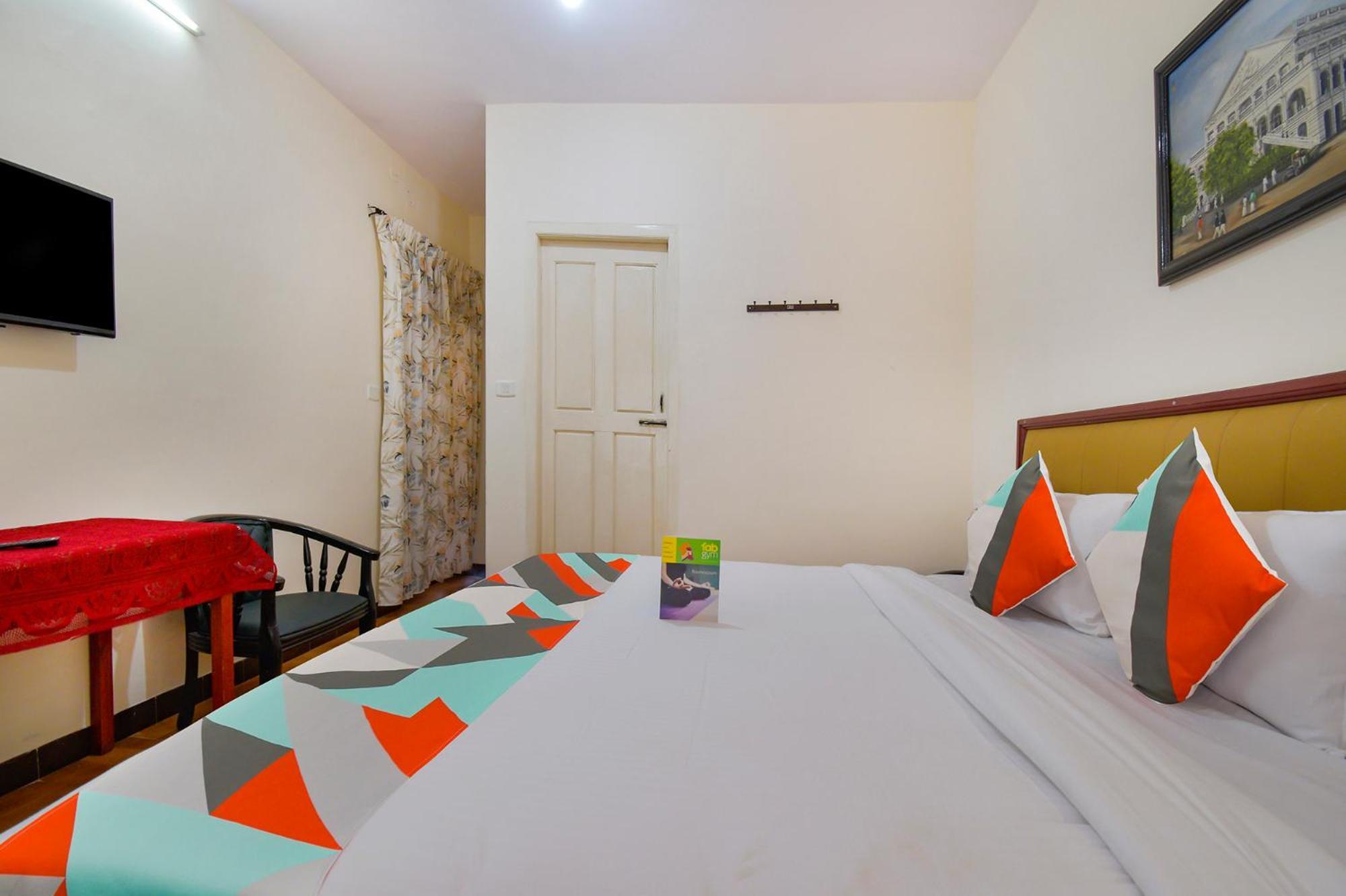 Fabexpress Wenlock Homes - Nr Government Rose Garden Hotel