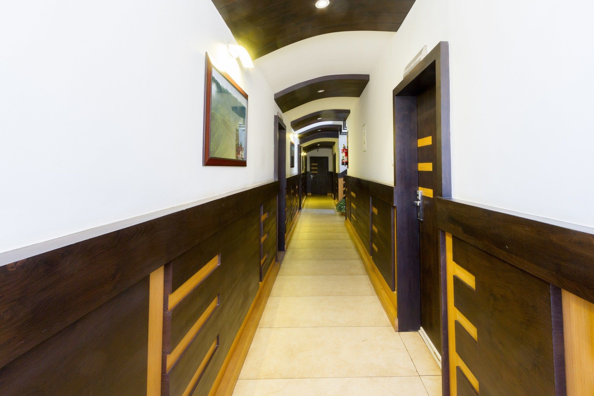 Hotel Fabhotel Sholas Residency I - Nr Rose Garden