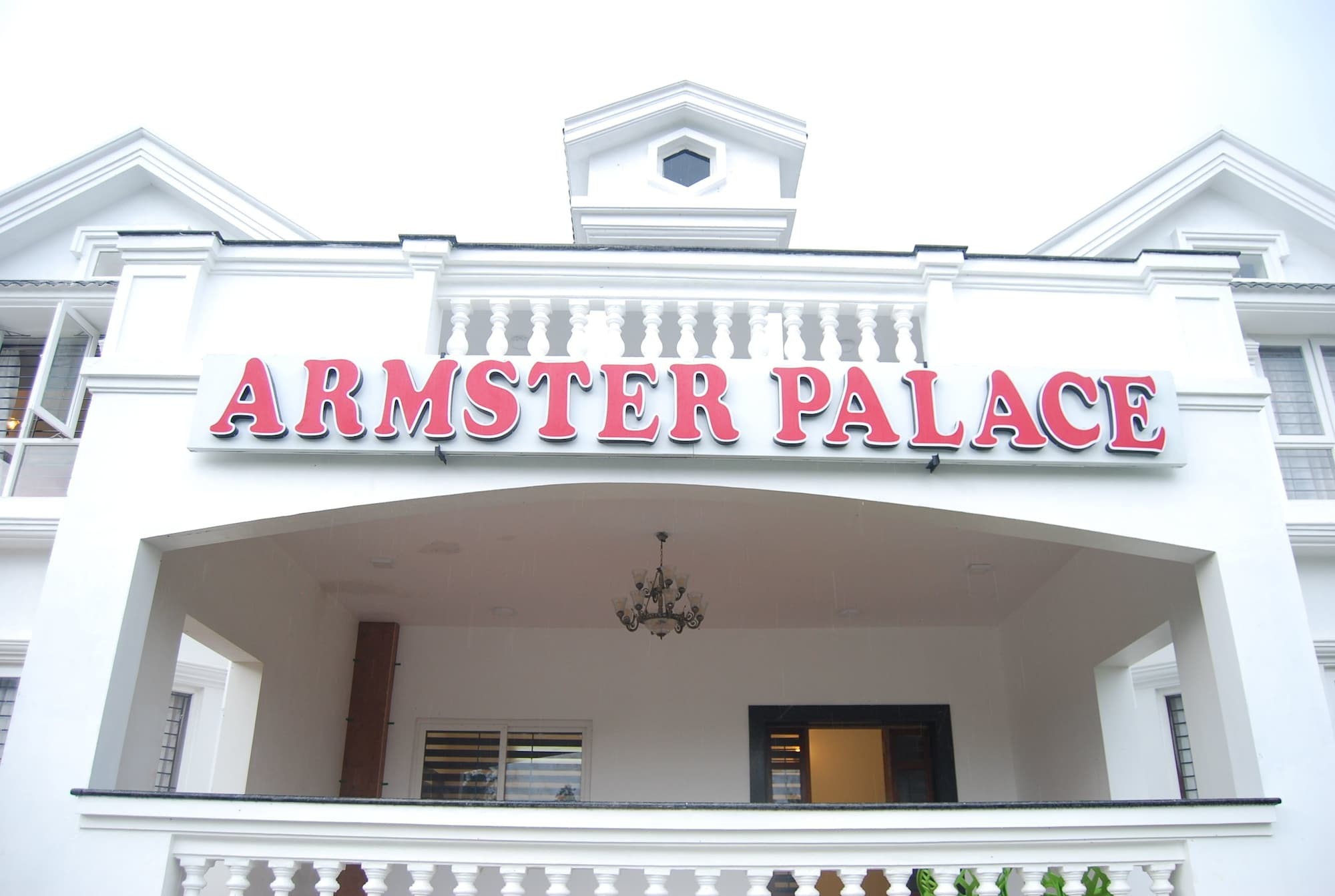 Hotel Armster Palace 2*