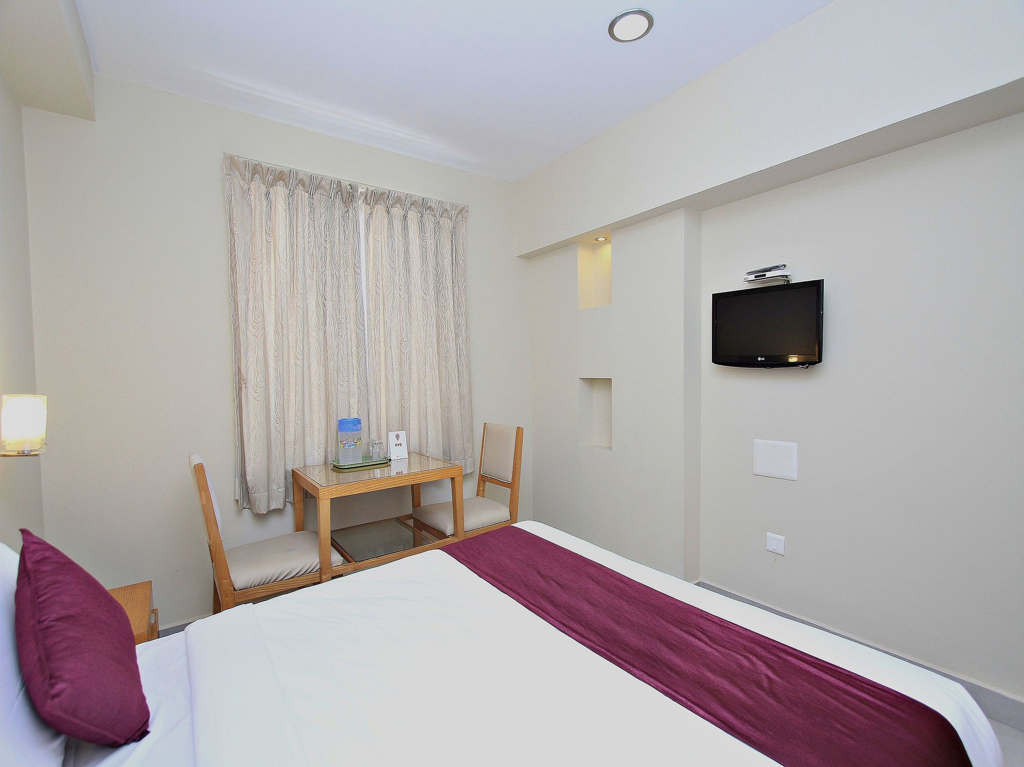 Oyo 10950 Hills Palace Ooty