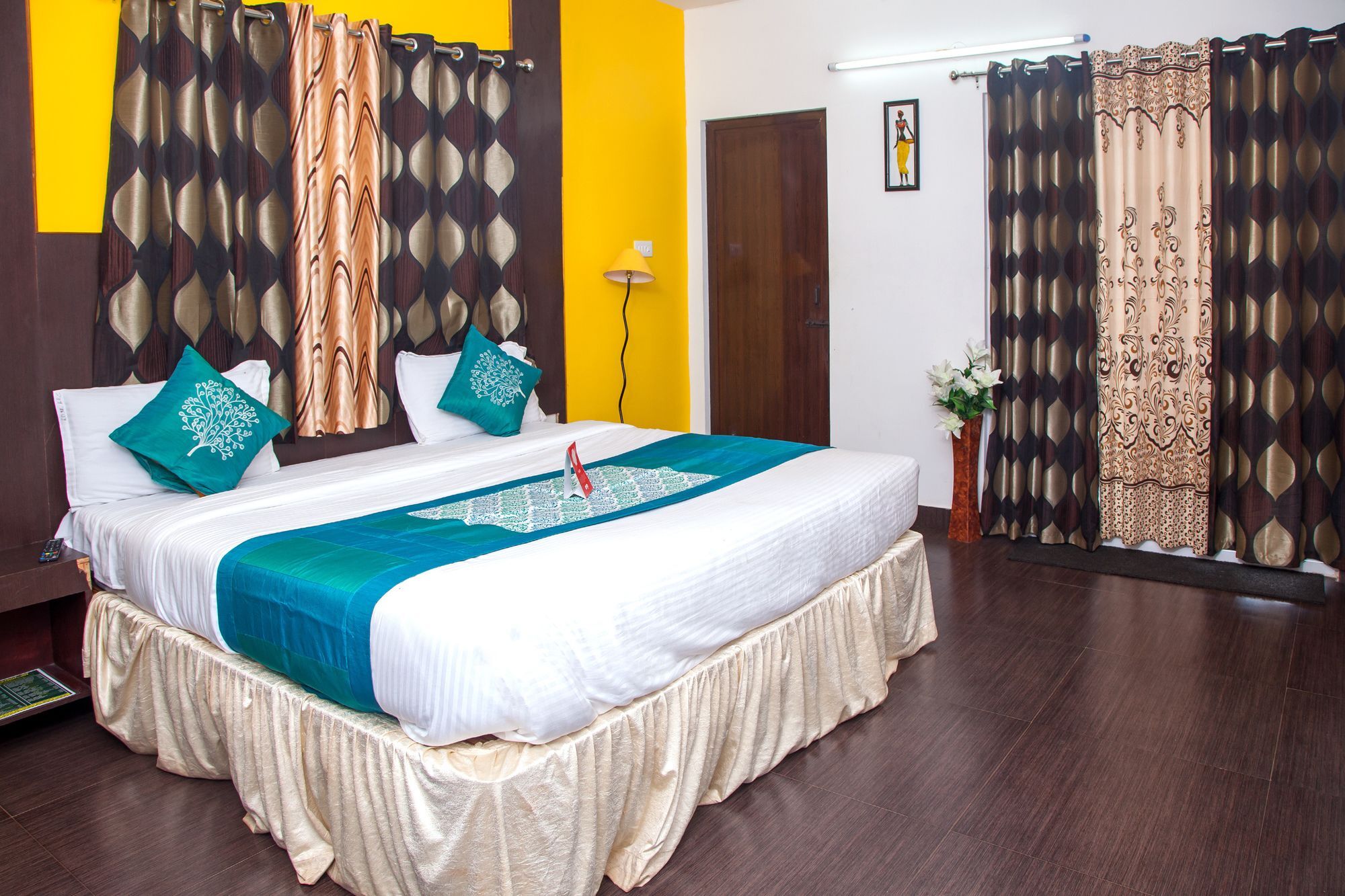 Oyo 4239 The Bliss And Hotel 3*