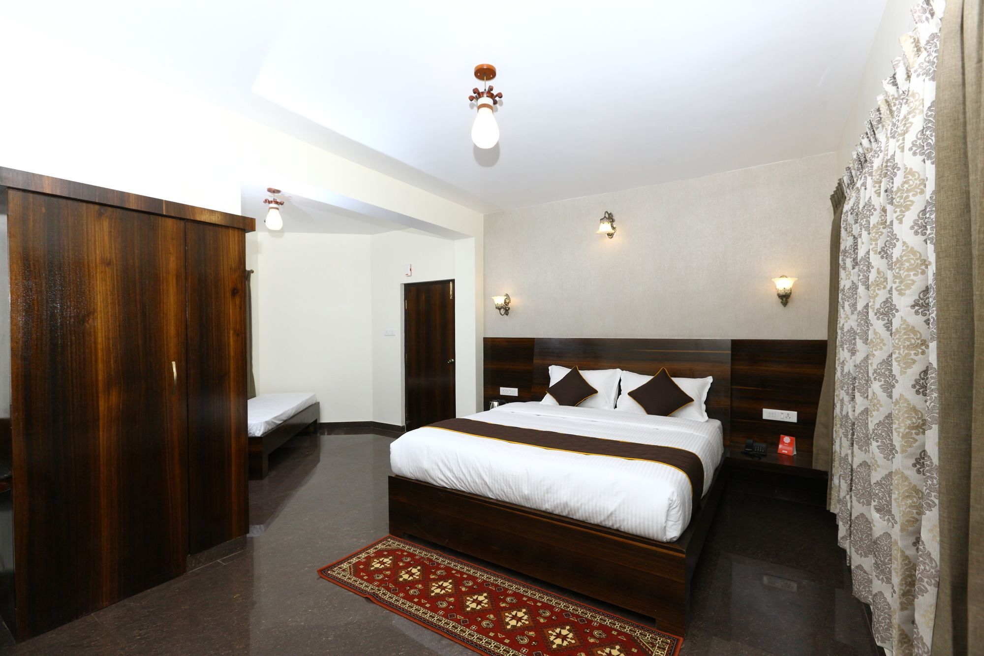 Hotel Oyo 079 St Marys Hill 3*