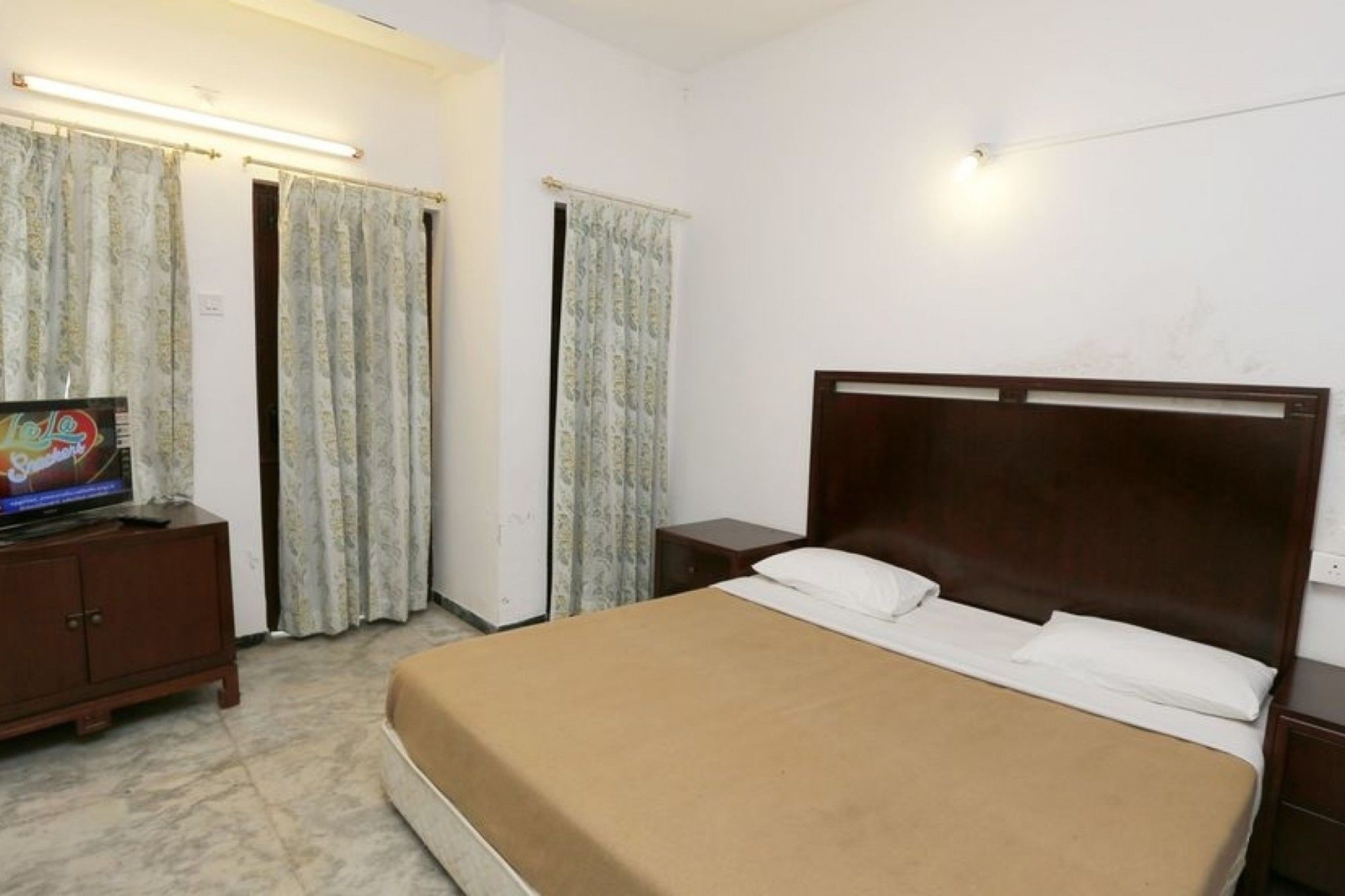 Guesthouser 2 Bhk Bab0 Hotel