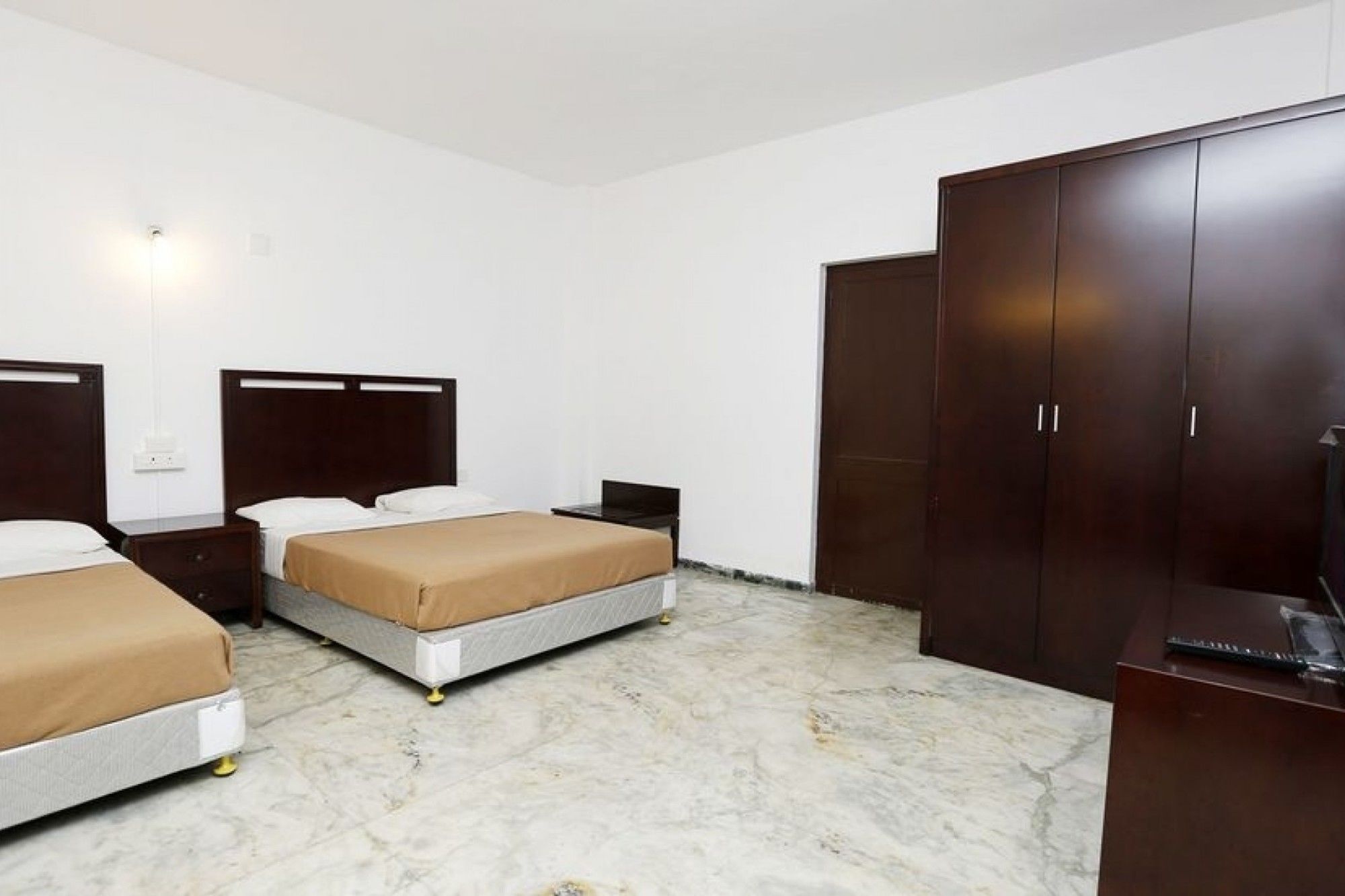 Guesthouser 2 Bhk Bab0 Hotel