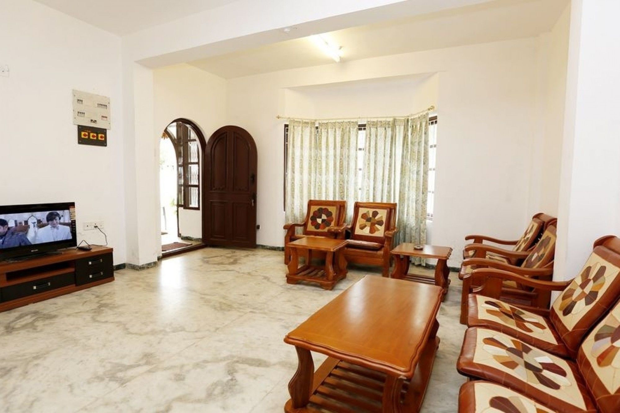 Guesthouser 2 Bhk Bab0 2* Ooty