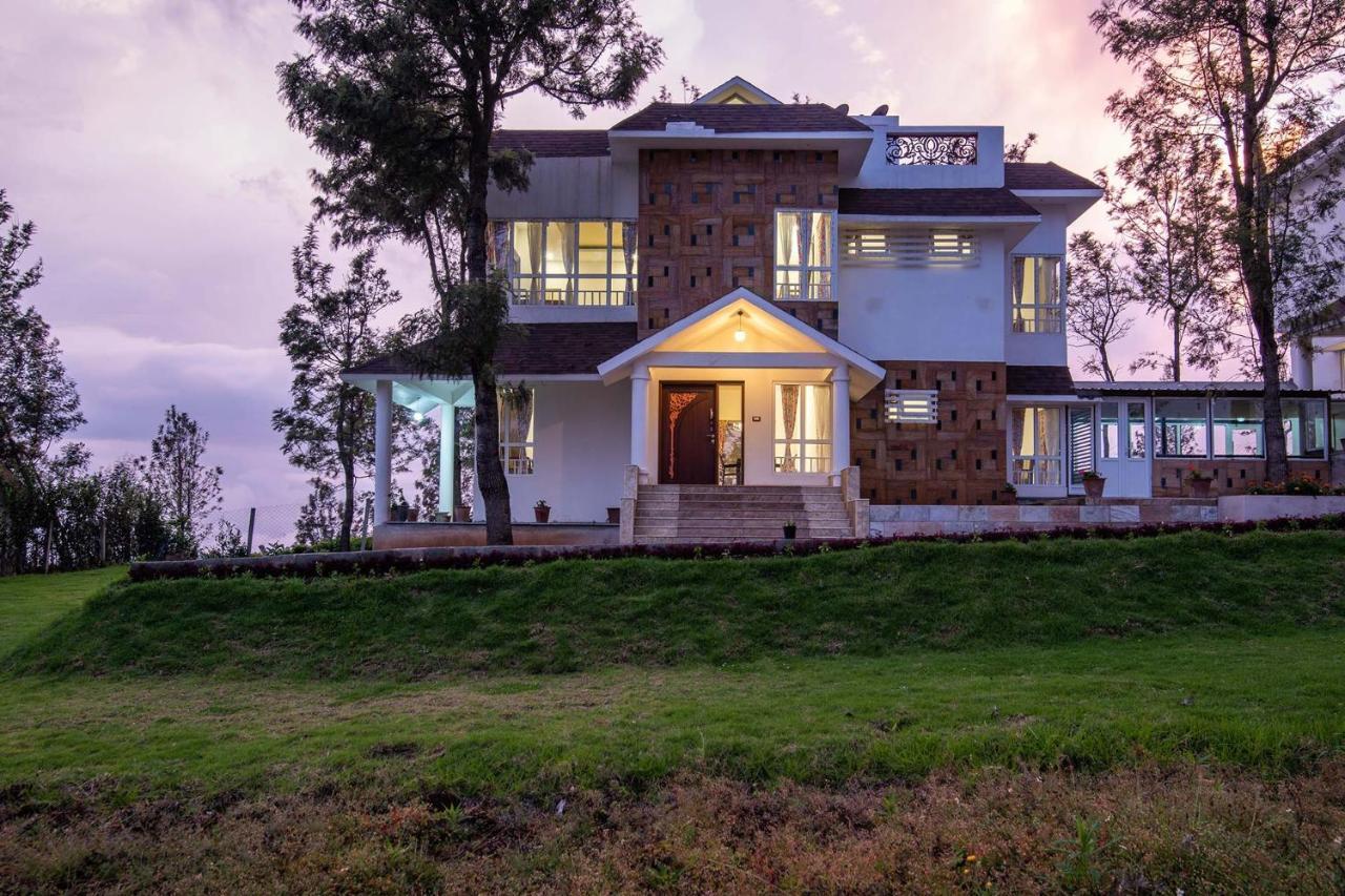 Stayvista At Sullivan With Heater & Indoor-outdoor Games Ooty
