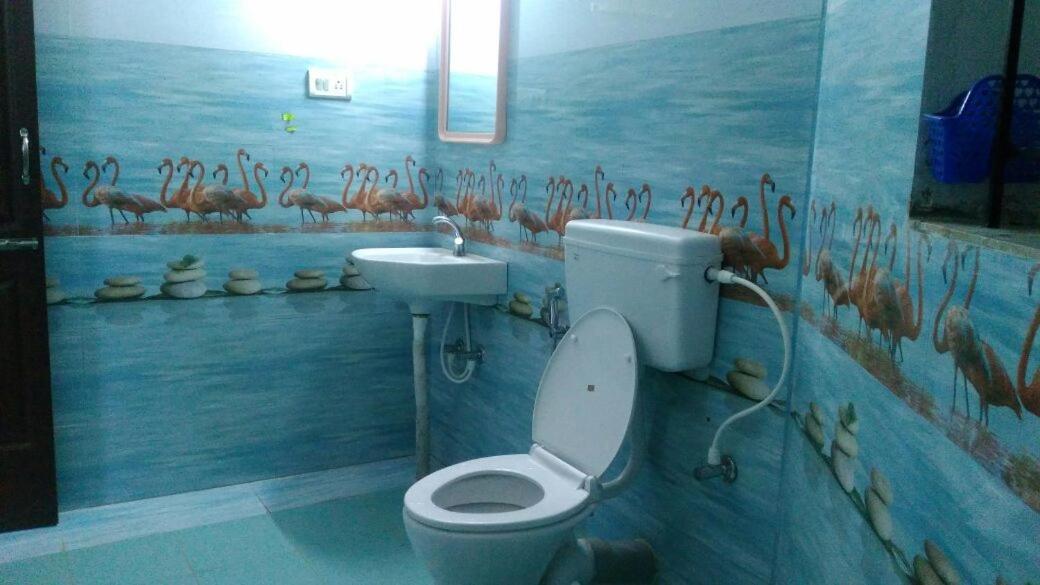 A Honey Huts Apartment *