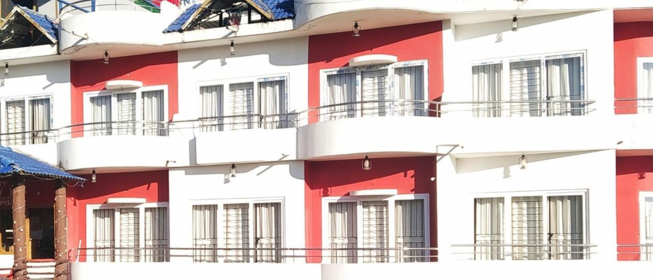 Apartment A Honey Huts