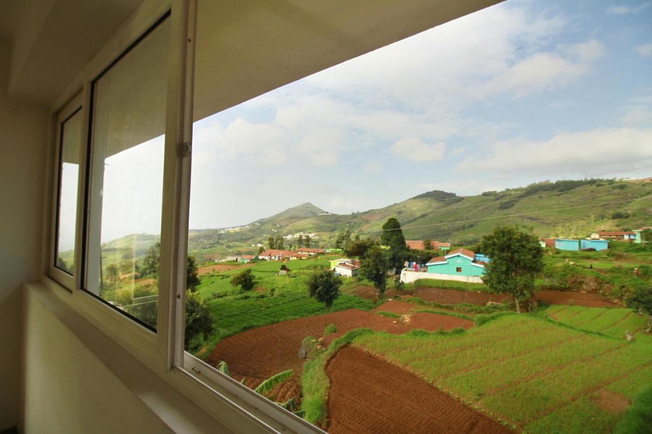 Oyo 15479 Vista Kalatty Hotel