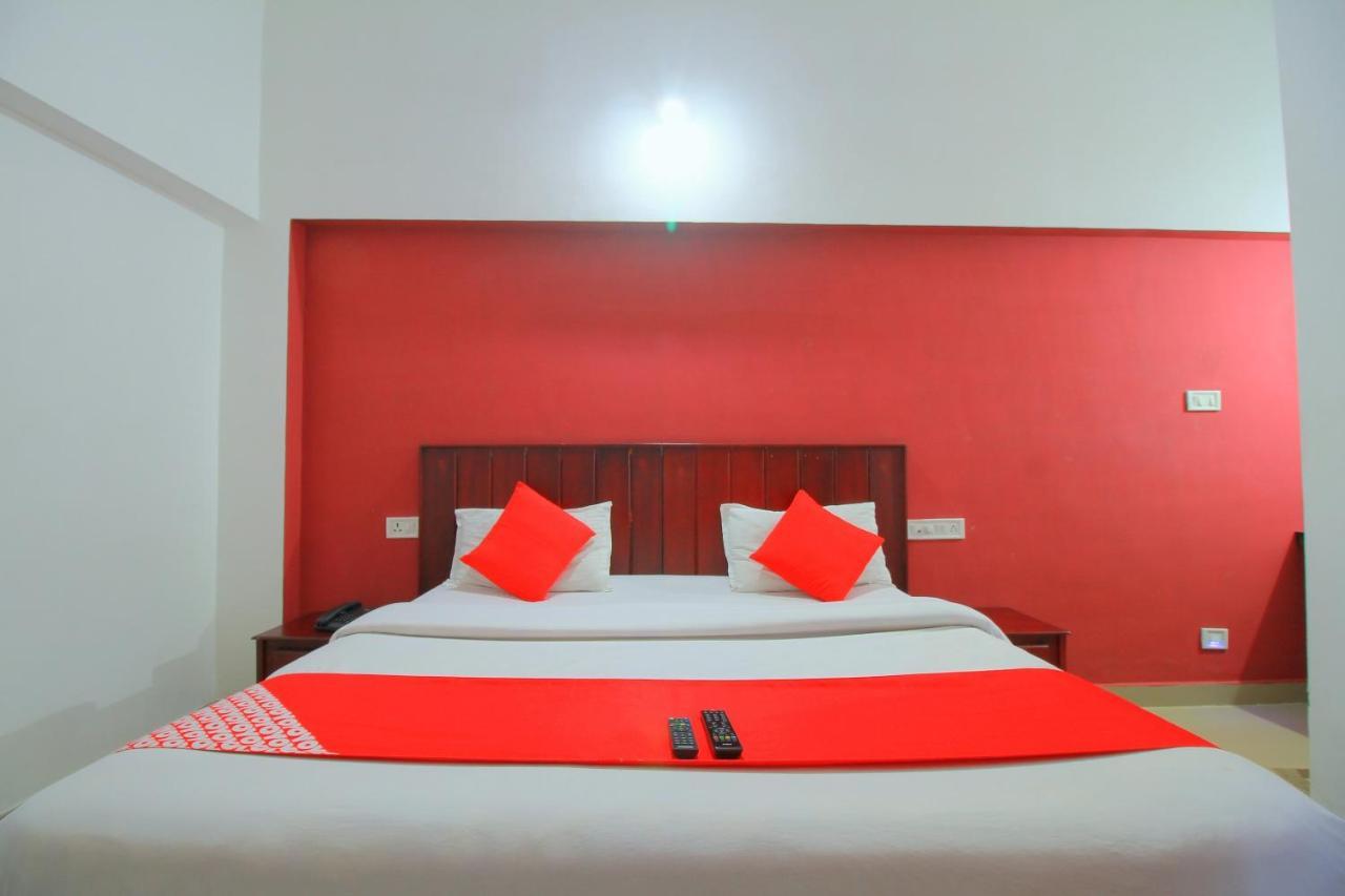 Oyo 15479 Vista Kalatty Hotel 3*