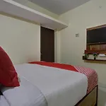 Oyo 22924 Gv Residency