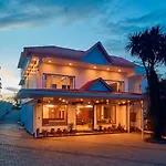 Kemp\'S Cave Ooty By Voye Homes - Premium Resort Stay In Ooty Town With Amazing View And Amenities