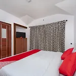 Oyo 17079 Green Valley Homes
