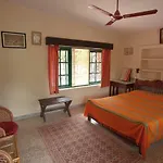 Forest Hills Farm And Guesthouse