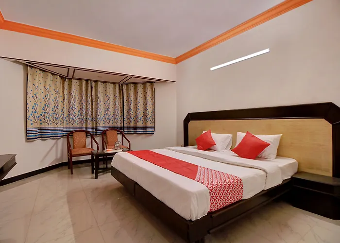 Oyo 19910 Hotel Sapphire Paradise