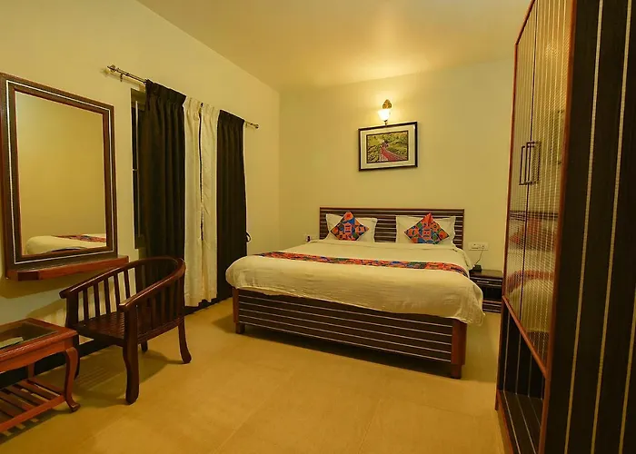 Fabhotel Greenwood Stays