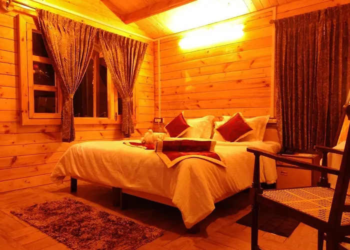 Kstdc Hotel Mayura Sudarshan ,Ooty
