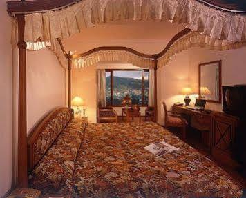 Hotel Gem Park 4*