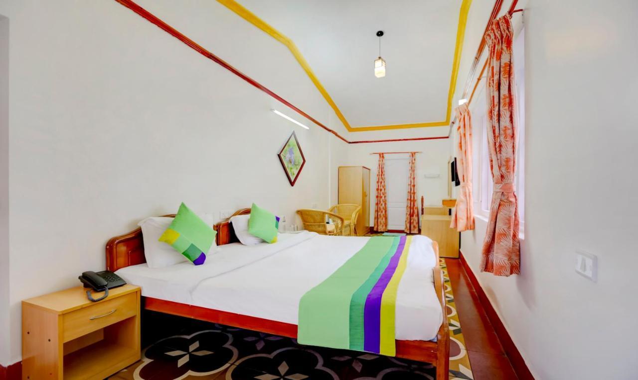 Hotel Treebo Atithi Bhavan, 1 Km From