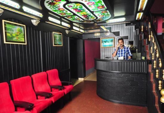 Hotel Palace Ooty