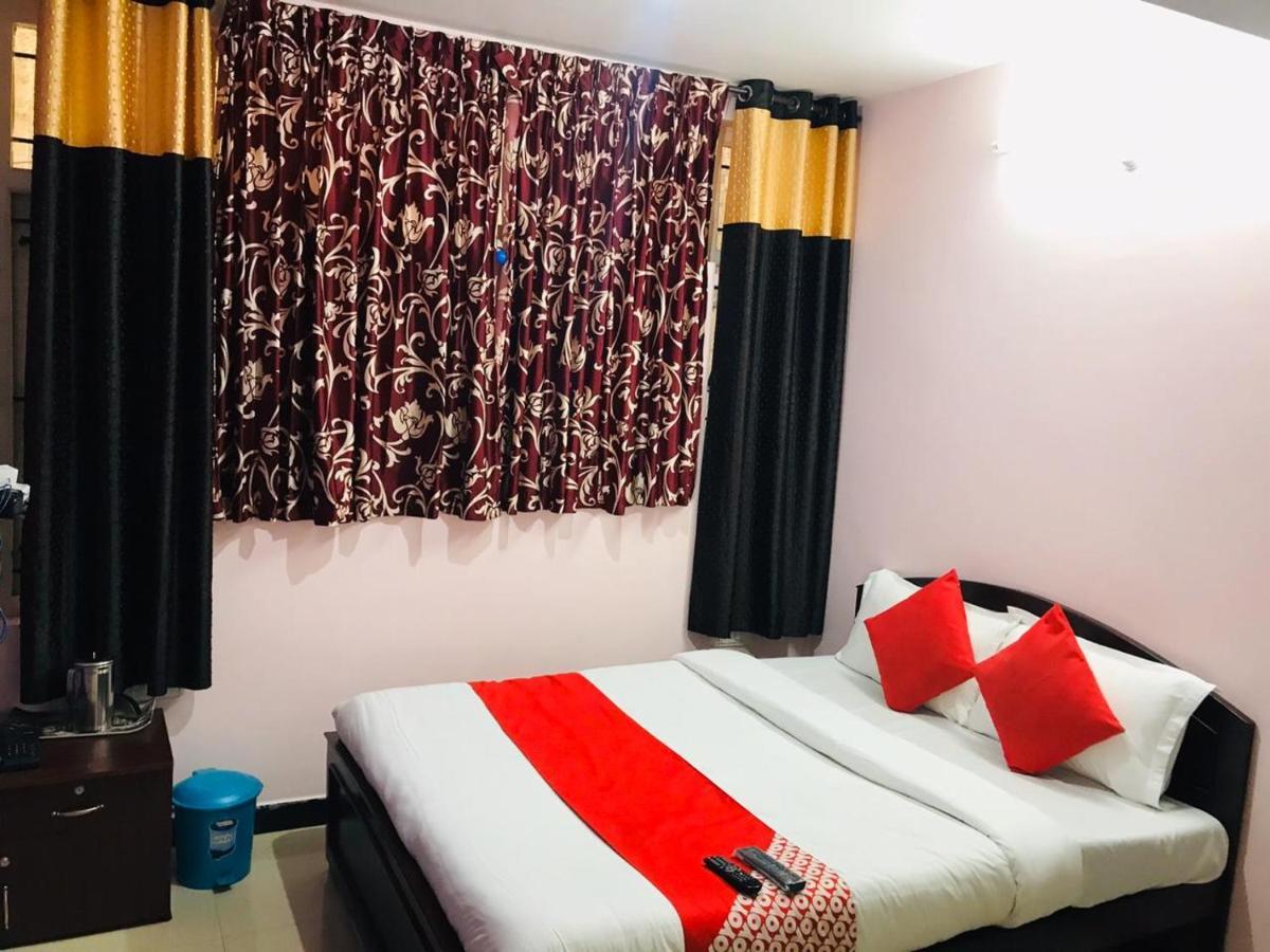 Falcon Guest house *
