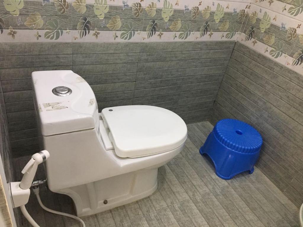 Hotel Happystay And *
