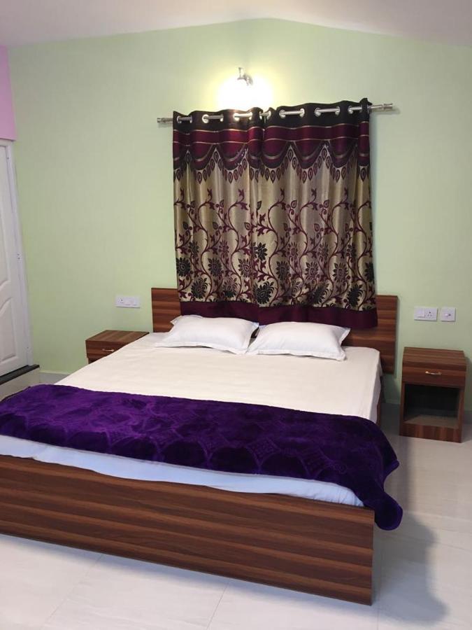 Hotel Happystay And *