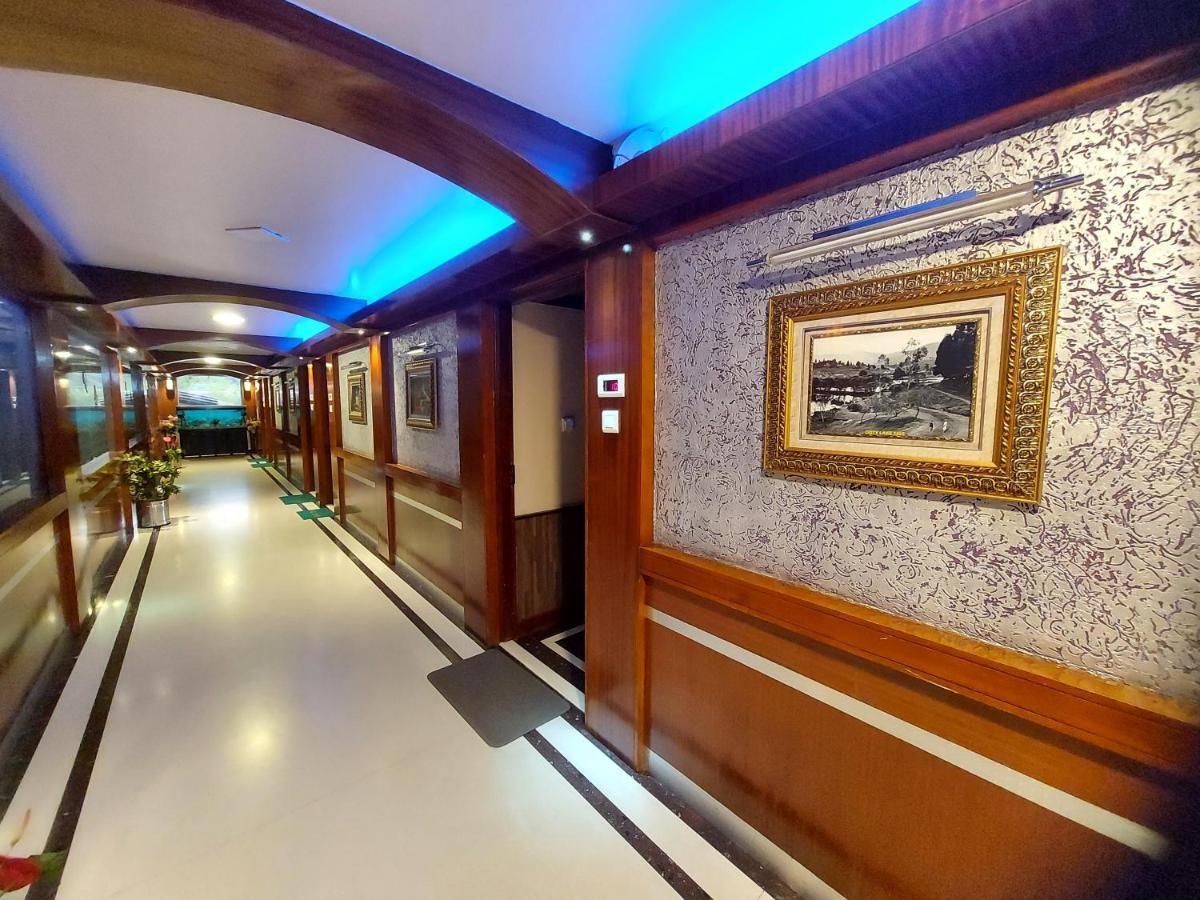 Hotel Astoria Residency 2*