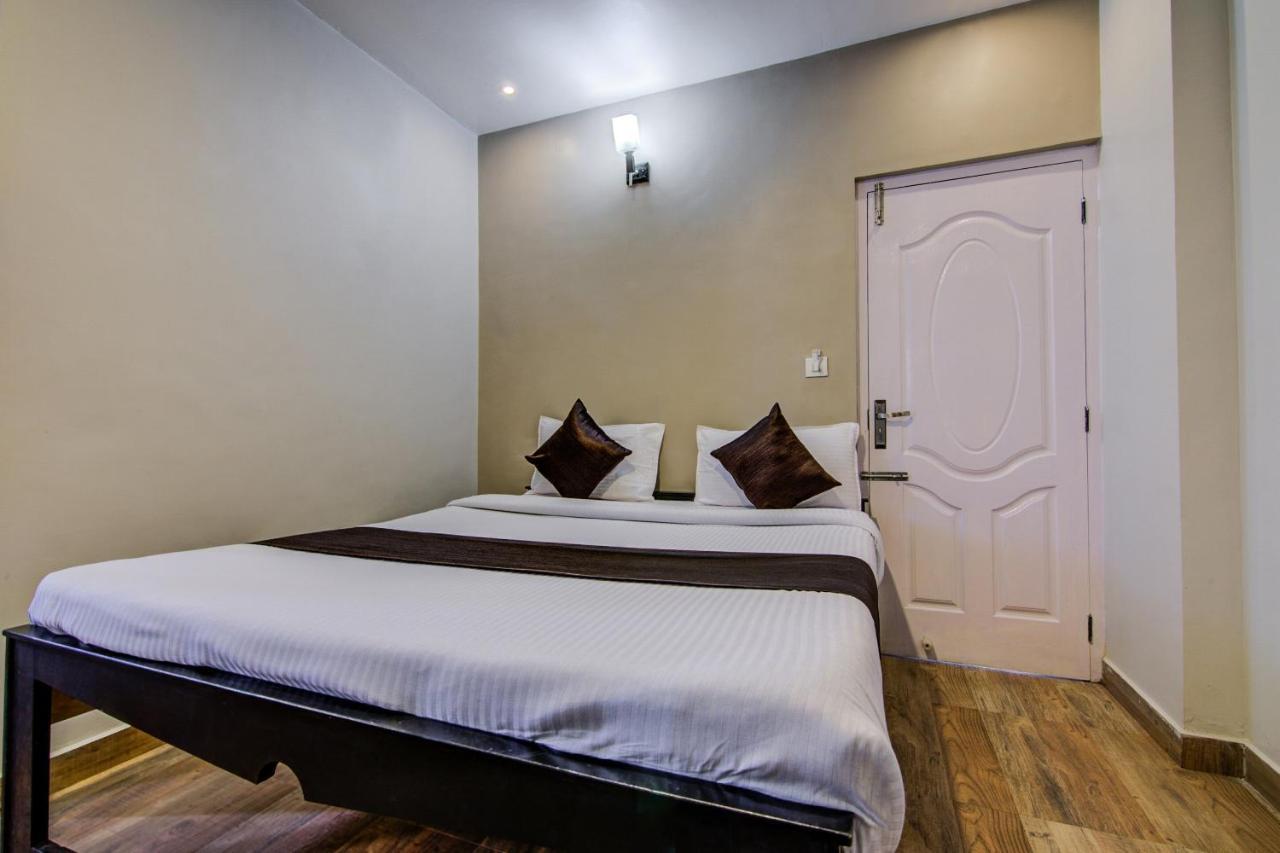 Hotel Oyo 18944 Venus Residency 3*