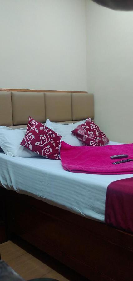 Hotel Mystique