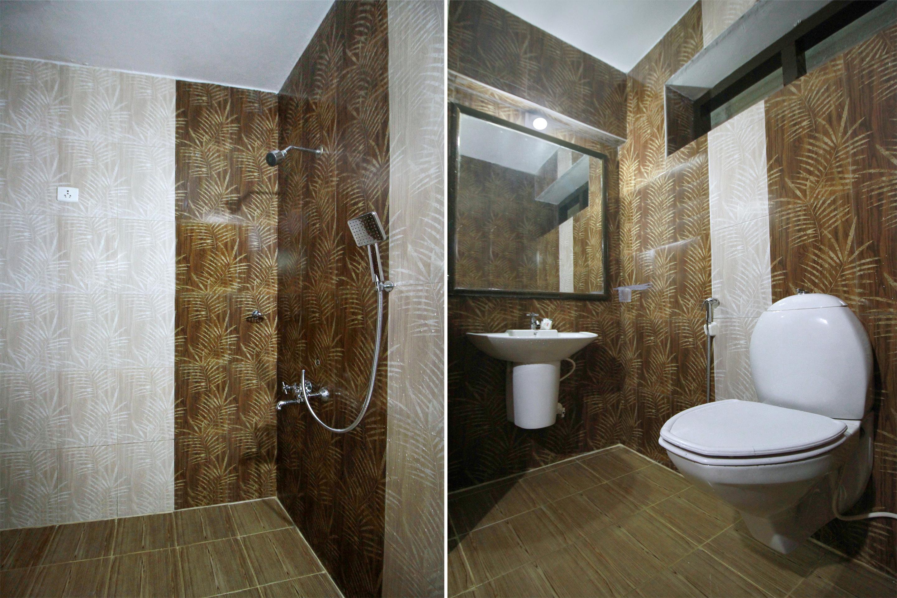 Oyo 19910 Sapphire Paradise Hotel 3*