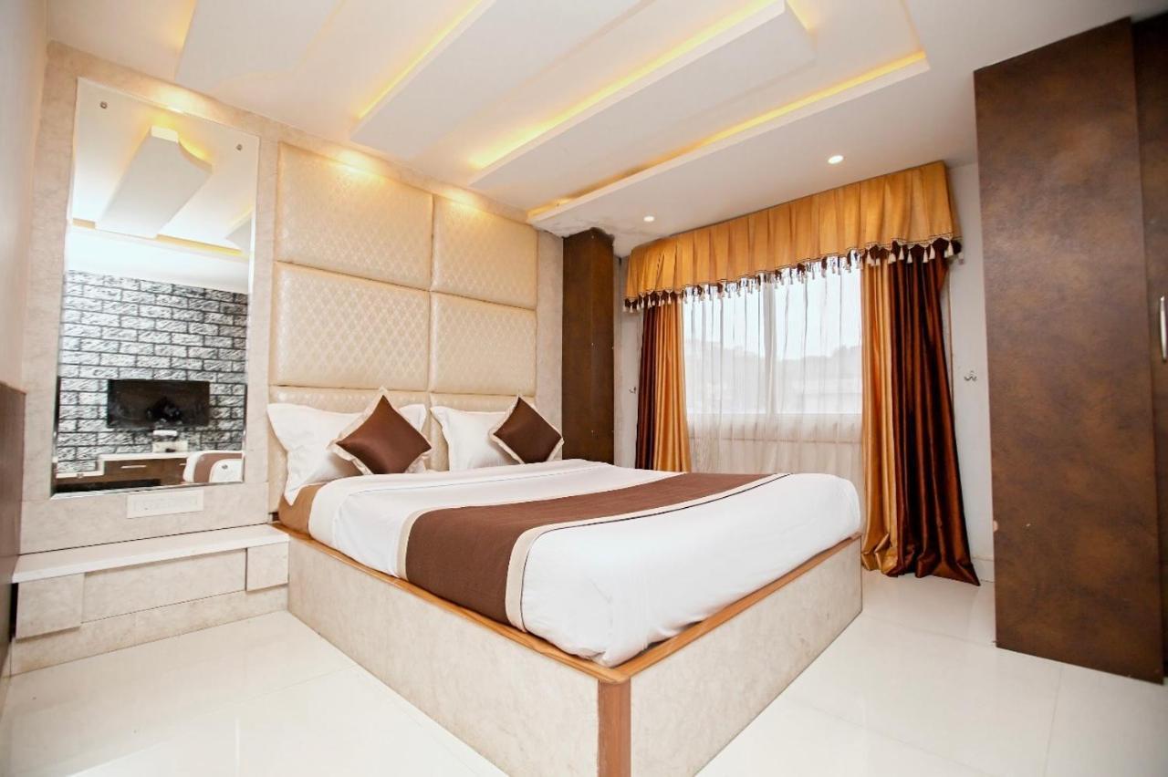 Maneck Hotel Ooty