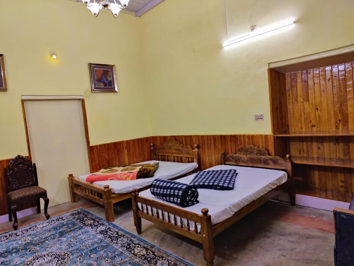 Royal Green Lawns Bed & Breakfast *