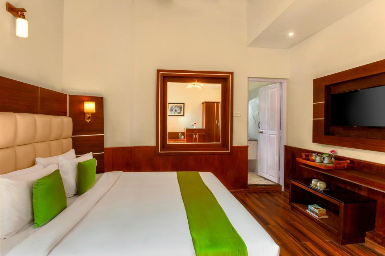 Rosewood By Nature And 4*