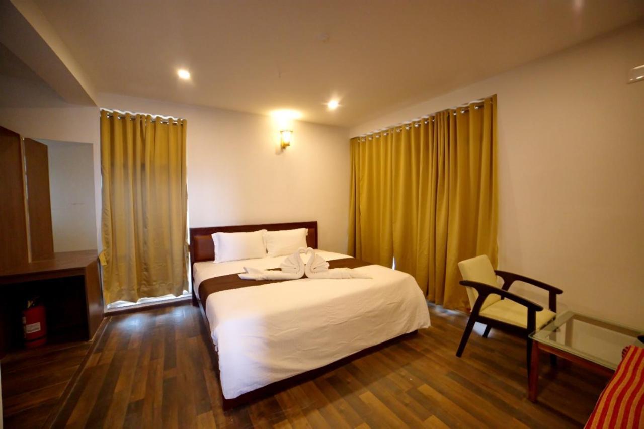 British County By Ledd Resort *