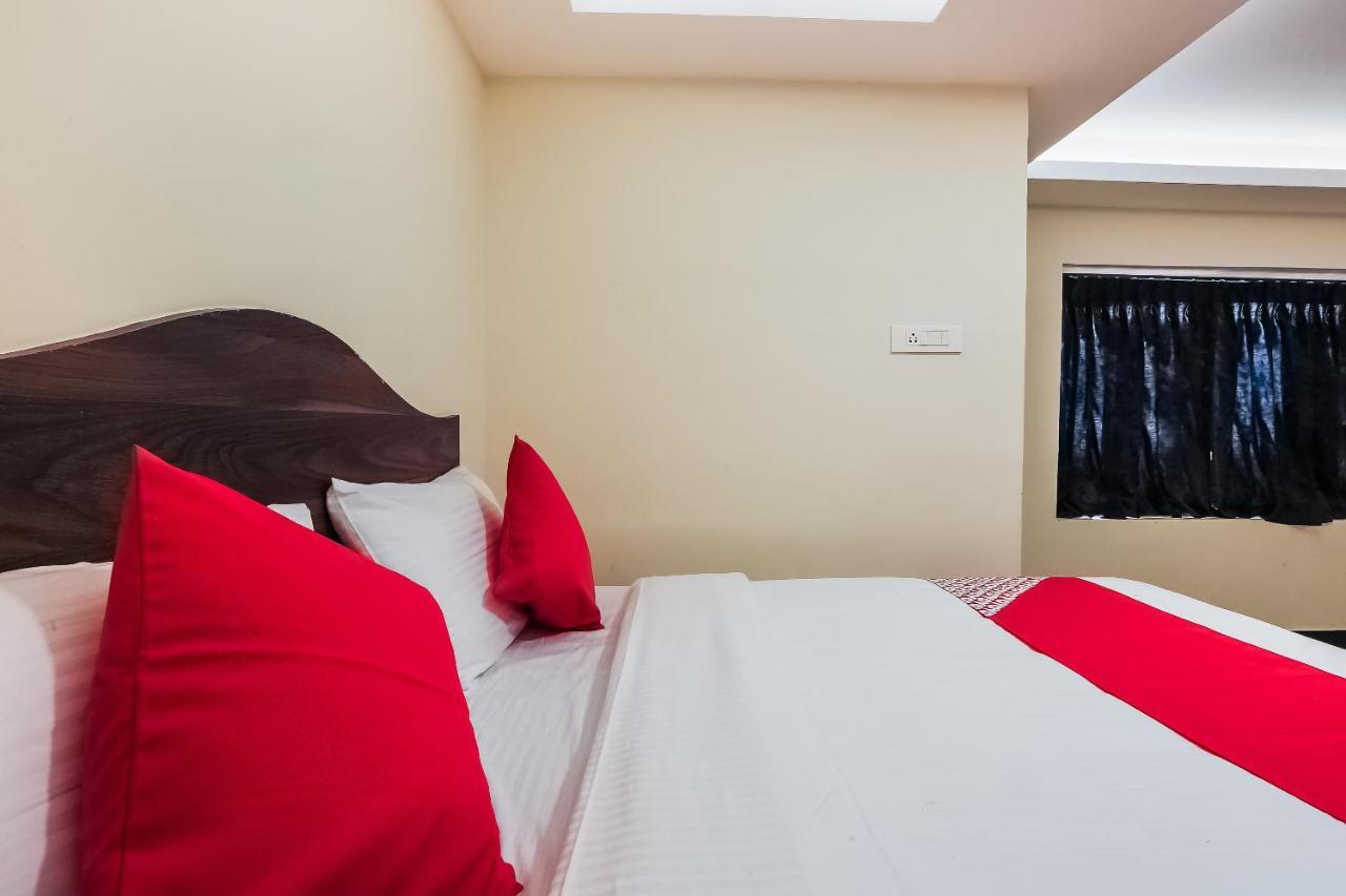 Hotel Oyo 36500 Sri Krishna