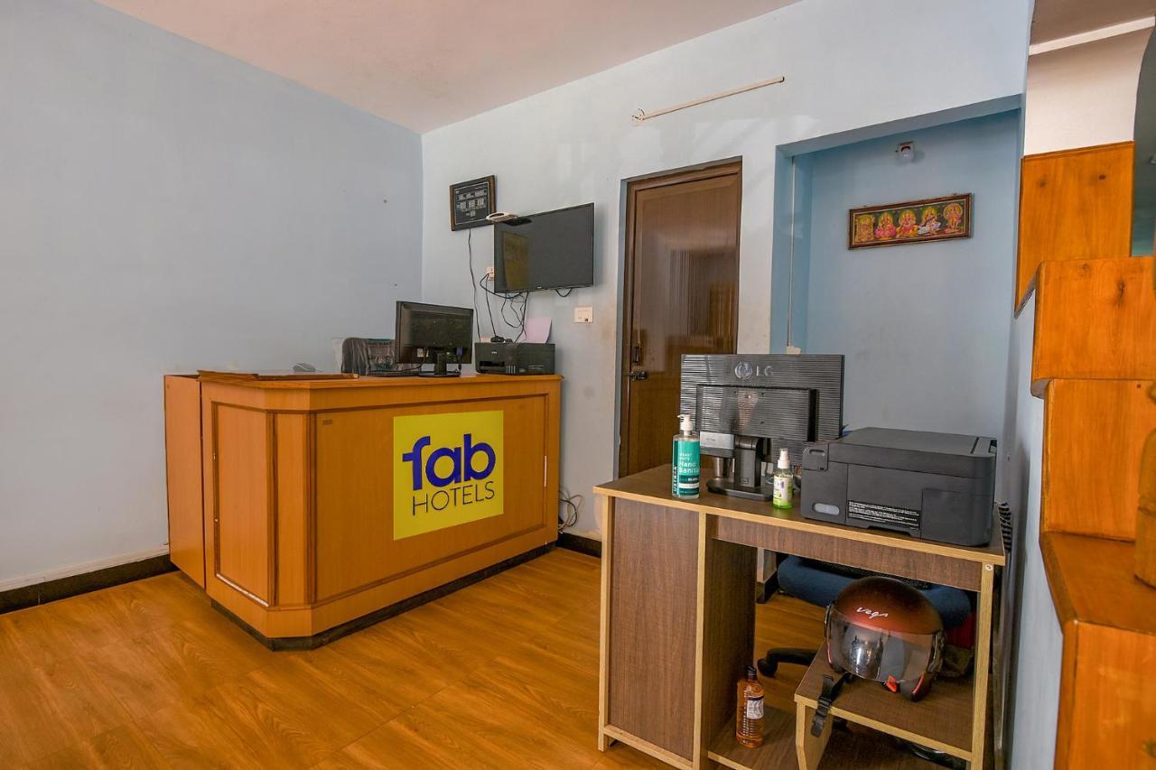 Fabhotel Greenwood Hotel