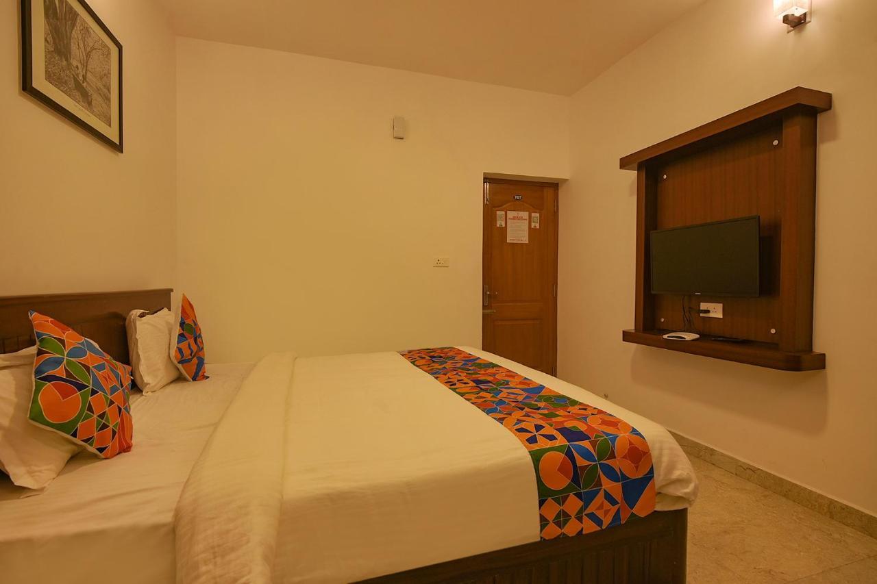 Fabhotel Greenwood Hotel 3*