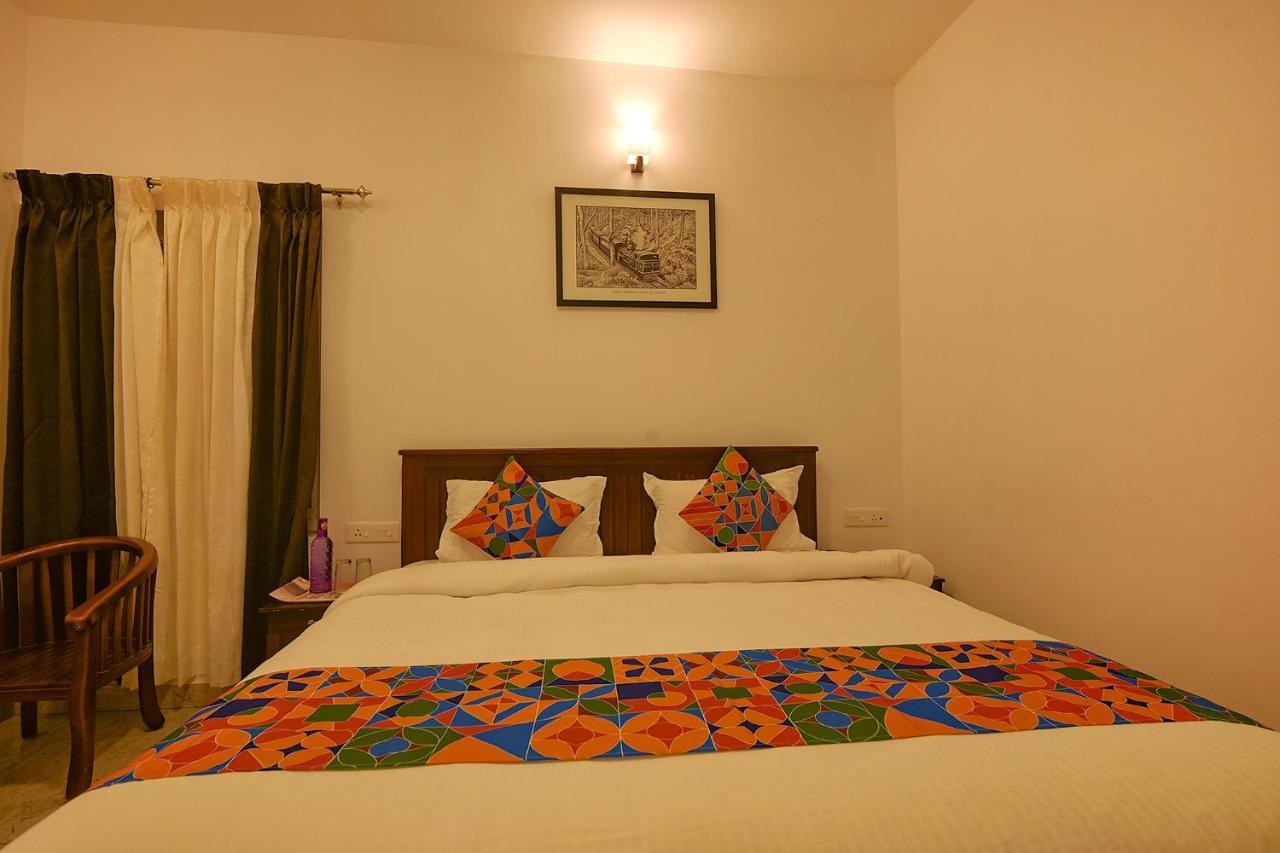 Fabhotel Greenwood 3*