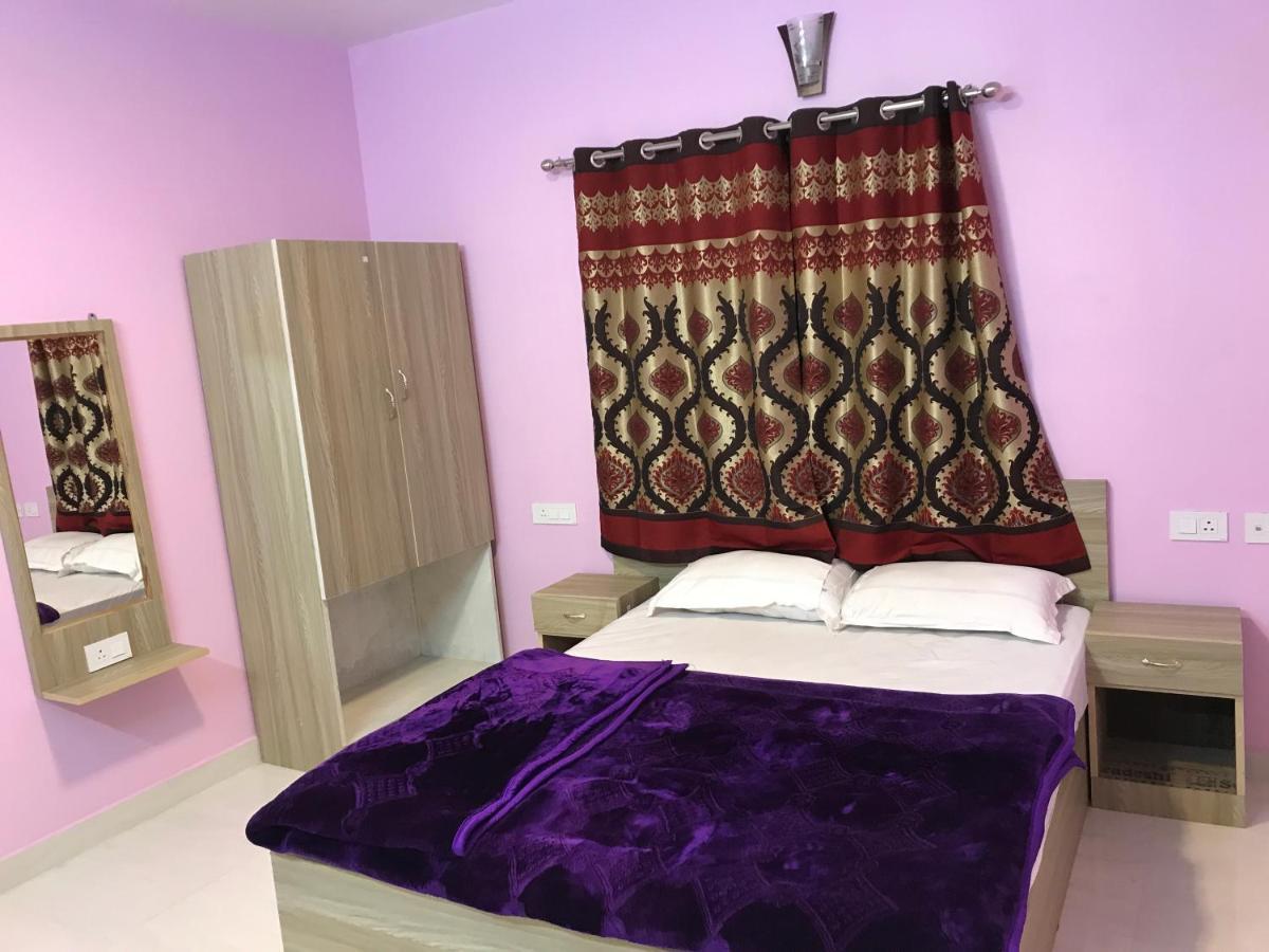 Hotel Happystay And