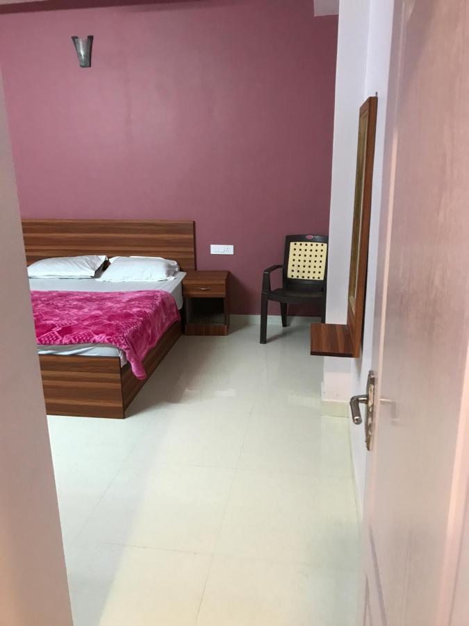 Happystay And Hotel