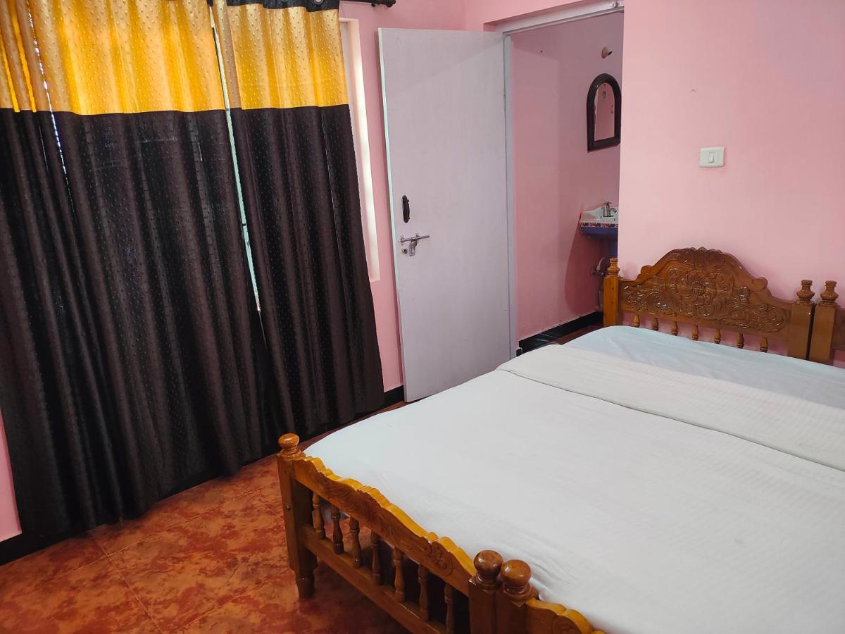 Hotel Smile Stone Individual Ooty